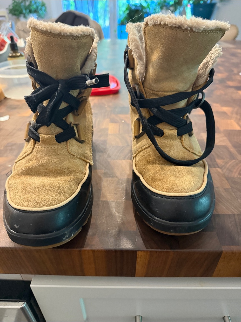 Sorel women’s Winter Boots with Faux Fur Lining